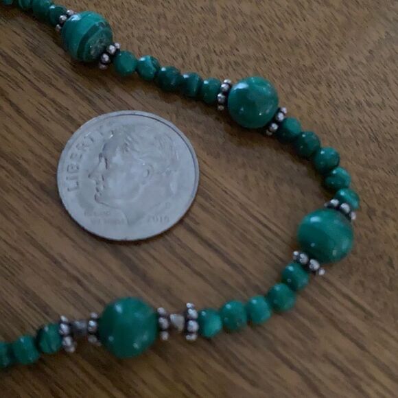 Malachite  and silver necklace - Picture 4 of 4